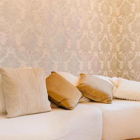Apartment 4Br Alfama Gem Cruise Ship Views Sleeps 11 Lissabon
