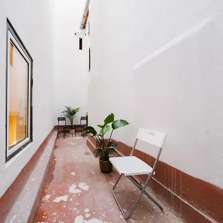 Apartment 4Br Alfama Gem Cruise Ship Views Sleeps 11
